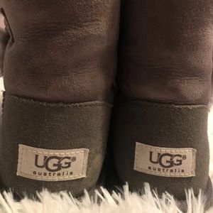 UGG Shoes - Gray Bailey Button UGGS UGG Shoes - Gray Bailey Button UGGS